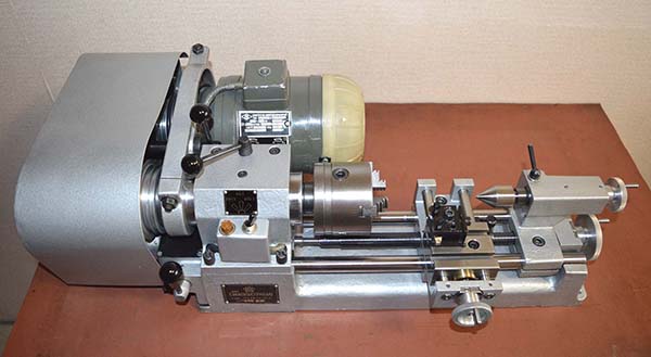 Фото токарного верстата Універсал-2 Універсал-2 Фото токарного верстата